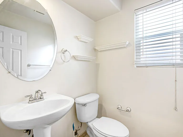 33561 Cedar Creek Ln — Photo 7