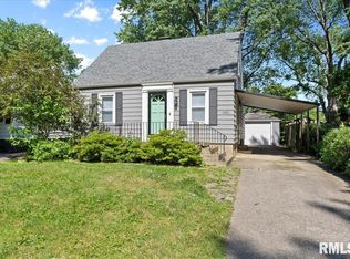 1930 S Park Ave, Leland Grove, IL 62704