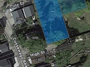 2047 Pine St, Fenton, MI 48430