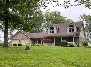 7840 W Seymour Rd, Seymour, IN 47274