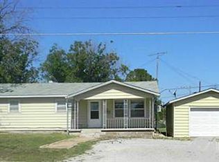 324 Eugenia St, Baird, TX 79504