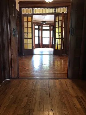 Rented by Alexander Bilu, LREB | media 1