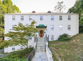 106 Stadium Rd APT 3, Charlottesville, VA 22903