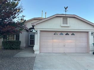 757 Valley Meadows Dr NE, Rio Rancho, NM 87144