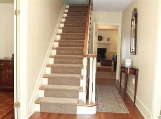 29 Longwood Dr, Saratoga Springs, NY 12866