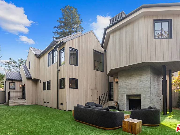 719 San Lorenzo St — Photo 25