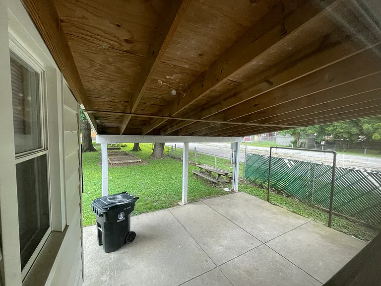 3918 S 3rd St — Photo 2