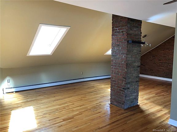 5th image of 496 Whitney Ave APT 5C