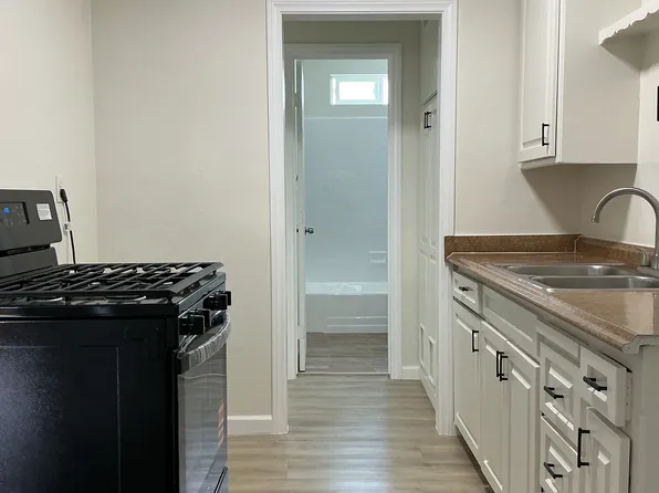 1107 W Highland St #3, Santa Ana, CA 92703