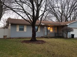 2111 Tamarack Ct, Champaign, IL 61821