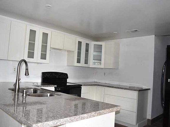 2nd image of 10037 NW 5th Ter #10037