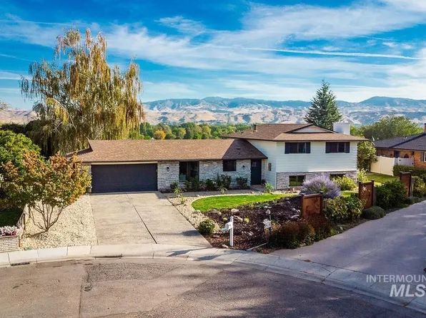 5696 N Kriscliffe Ct, Boise, ID 83704