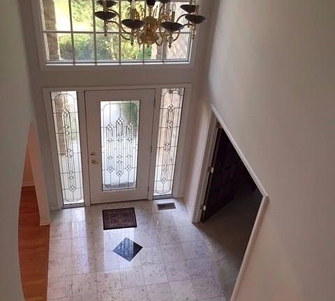 2nd image of 5190 Warwick Woods Trl