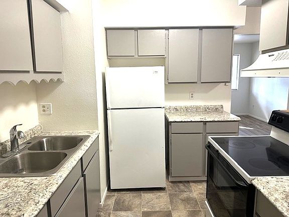 3rd image of 762-776 S 8th St #813-845