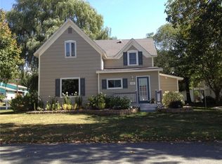 1802 11th St E UNIT E, Menomonie, WI 54751