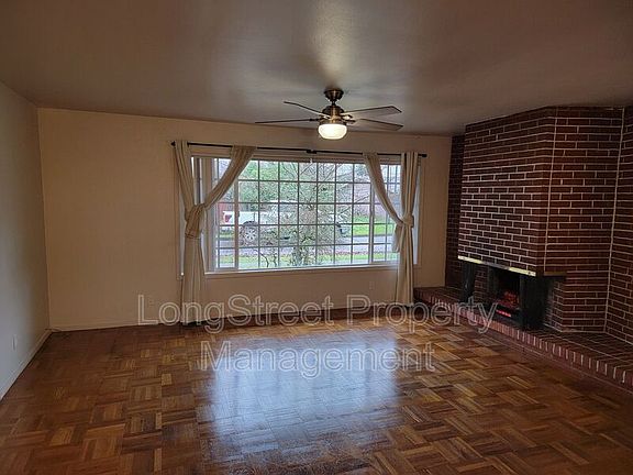 4th image of 5160 NE Willamette Ave
