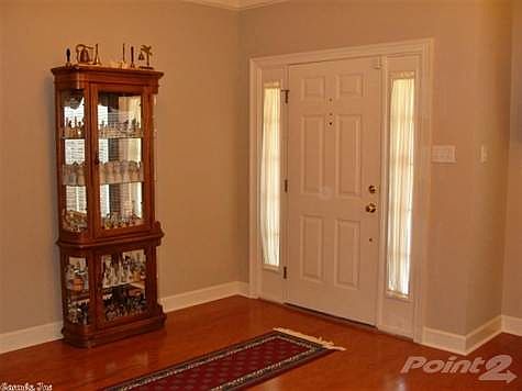 3rd image of 23 Saint Thomas Dr