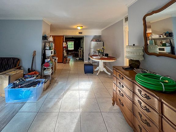 3rd image of 630 NW 36th St