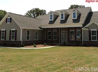 858 Solandra Way, Tega Cay, SC 29708
