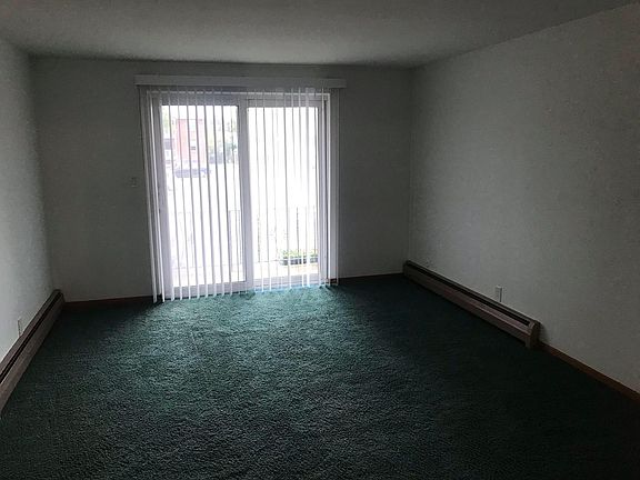 3rd image of 2500 Sheridan Dr APT 2