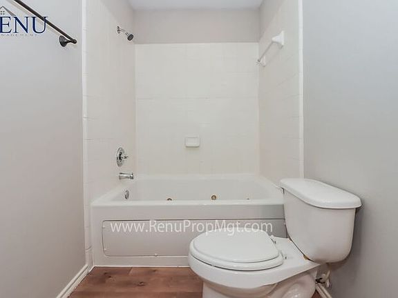 4th image of 21011 Emery Mills Ln