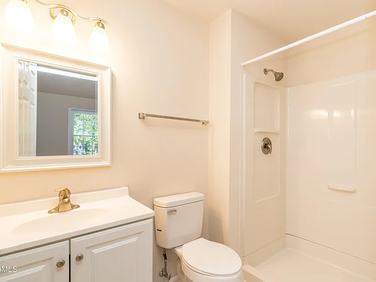 330 Silverberry Ct — Photo 19
