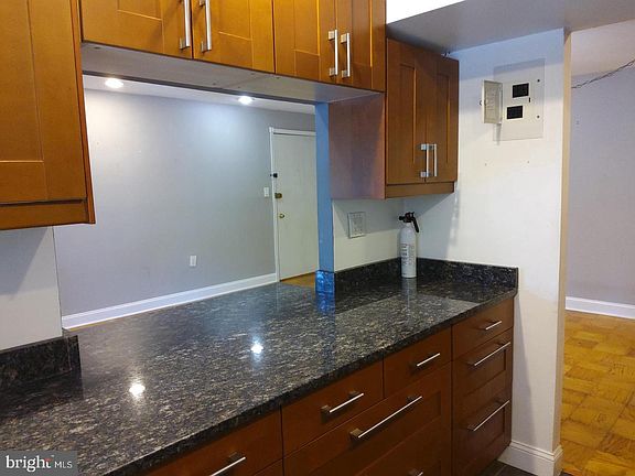 4th image of 9453 Fairfax Blvd APT 204