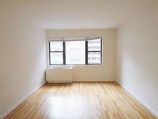 1st image of 225 E 85th St APT 905