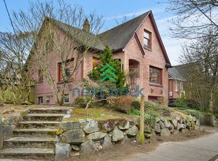 8216 Dayton Ave N, Seattle, WA 98103