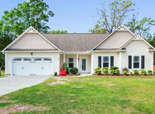 202 Anchor Ln, Sneads Ferry, NC 28460