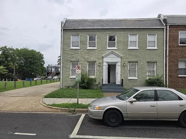 217 19th St NE #2, Washington, DC 20002