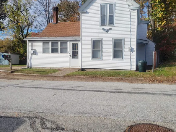 6 Floral Avenue, Raymond, NH 03077