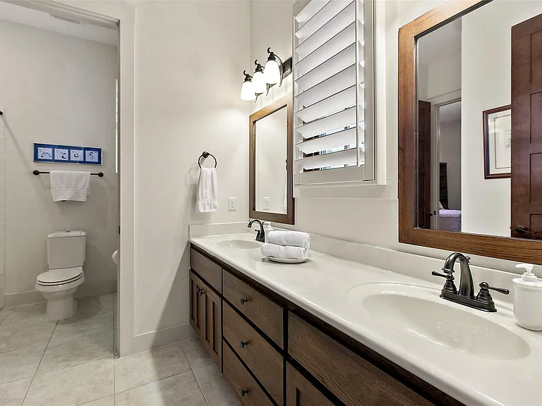 2516 Tom Miller St — Photo 19