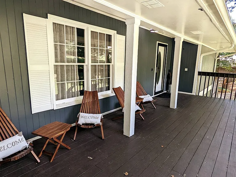 Colony Dr — Photo 30