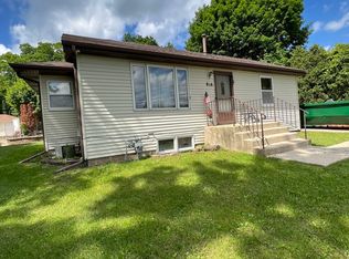 816 Bode Rd, Elgin, IL 60120