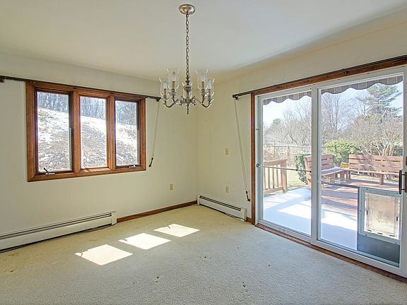 5th image of 112 Abnaki Avenue