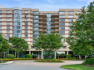 8100 River Rd APT 802, North Bergen, NJ 07047