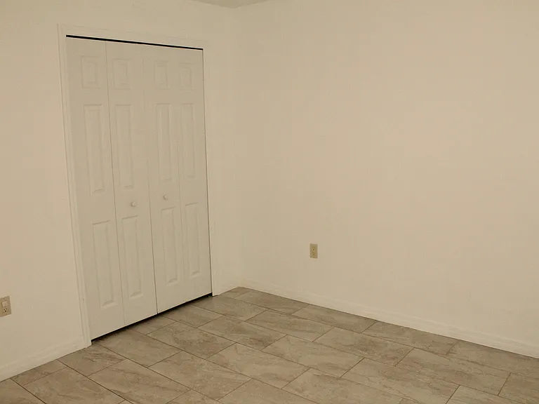 Guest bedroom closet