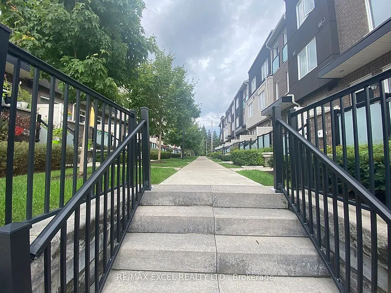 15 Heron Park Pl #5 — Photo 14
