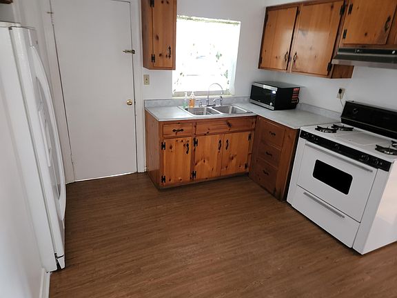 5th image of 2502 Carr St