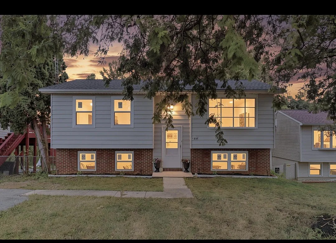Catawba Pl — Photo 1