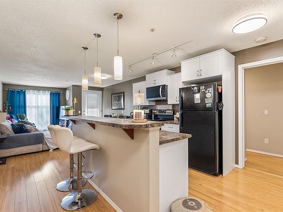 4th image of 700 W Willowbrook Rd NW #2106