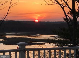 17970 Swans Creek Ln, Dumfries, VA 22026