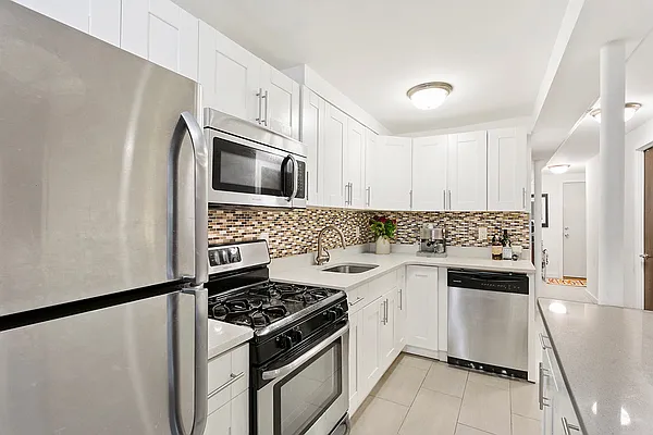 Rented by Corcoran | media 9
