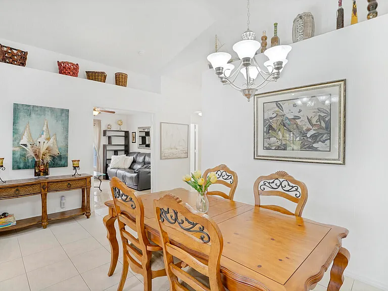 5335 Vernio Ln — Photo 9
