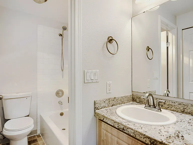 11114 NE 125th Ln #G325 — Photo 12