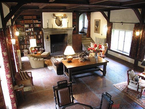 Great Room 5'x5' Fireplace