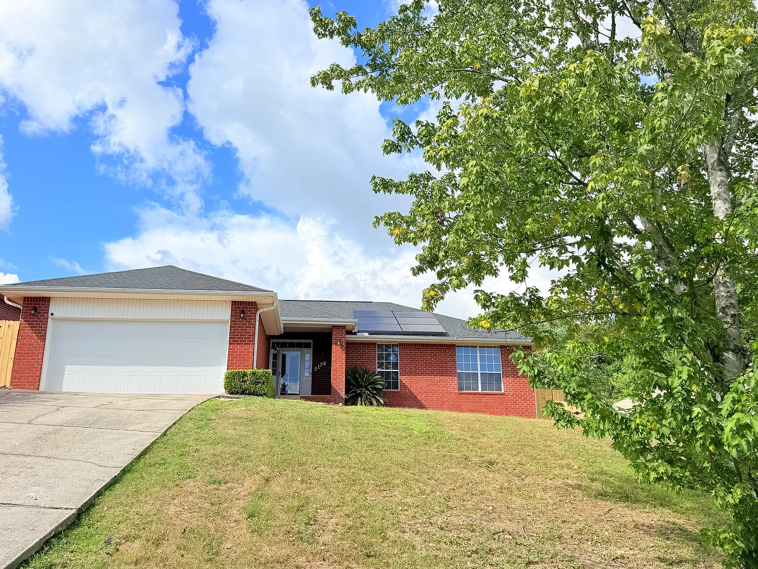 4 bed, 1812 sqft, $2,500 — Photo 3