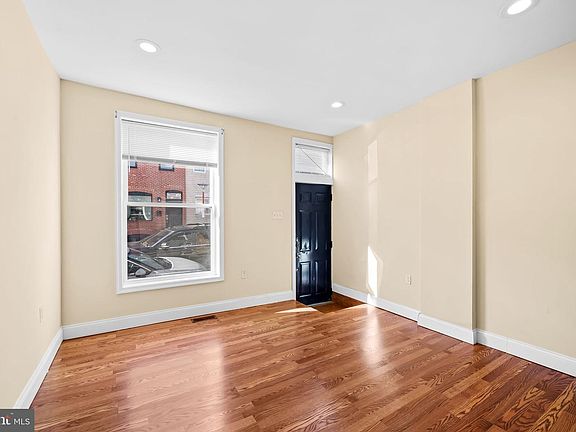 4th image of 307 Fagley St