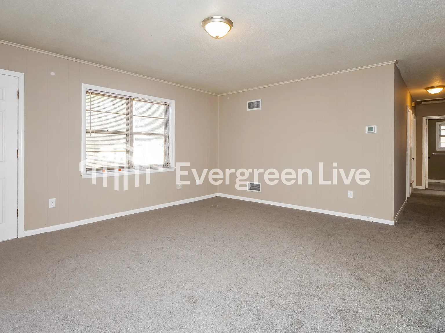 3 bed, 2.0 bath, 1371 sqft, $1,195 — Photo 3